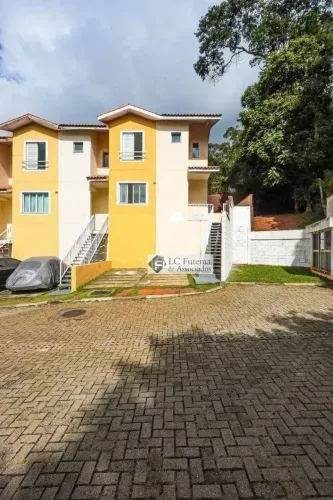 Casa em Condomínio em Granja Viana