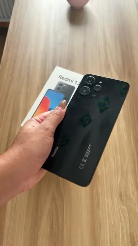 REDMI 12 128GB / 4GB RAM - MUITO NOVO + CARREGADOR ORIGINAL ?