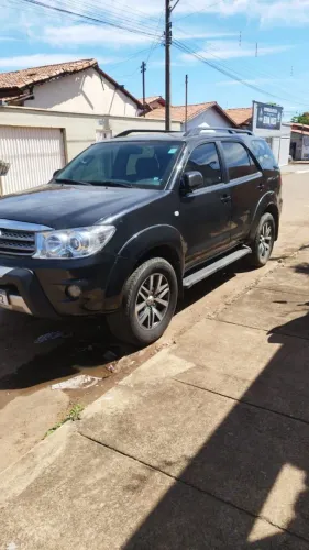 Toyota Hilux SW4 SR 4X2 2.7/ 2.7 Flex 16V Aut. 2010