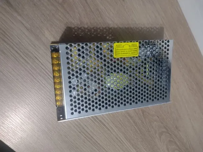 Fonte para impressora 3D ANET A8
