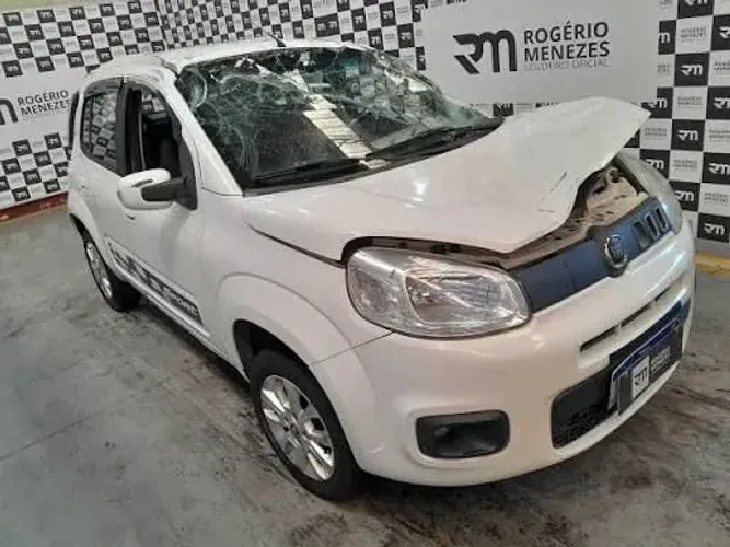 Sucata novo uno somente retirada de peças