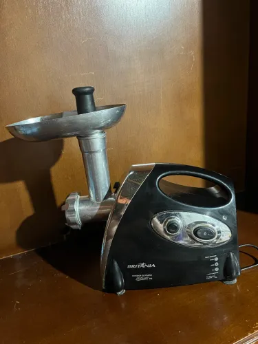 Moedor de carne Eletrônico Britânia 