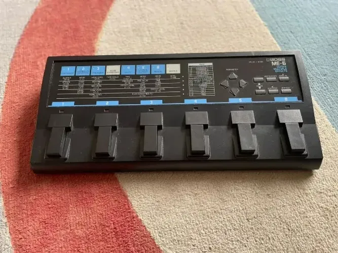 Pedaleira Boss ME-6