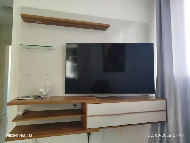 Painel com porta e led