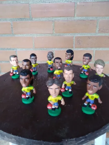 Mini craque copa do mundo 1998 vendo cada boneco a r$ 30