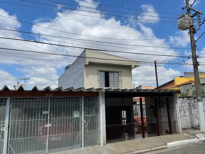 Sobrado à venda na Brasilândia  São Paulo | 150m² de espaço e conforto