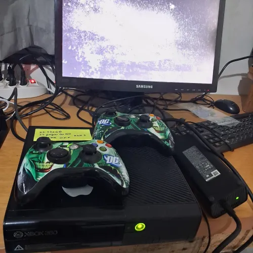 Xbox360 rgh3 + 35 jogos no hd + 2 controle e fonte original FAÇO ENVIO