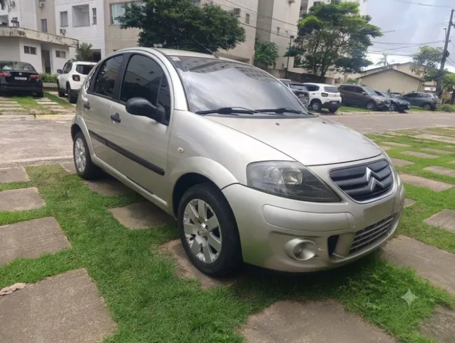 Citroen C3 GLX 1.4/ GLX Sonora 1.4 Flex 8V 5P 2012