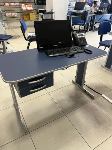 Mesa escritório/loja
