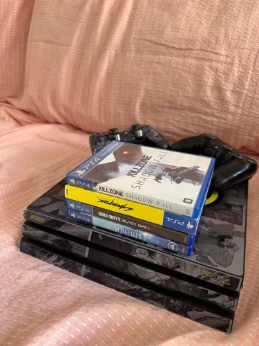 PS4 PRO EM EXCELENTES CONDIÇÕES