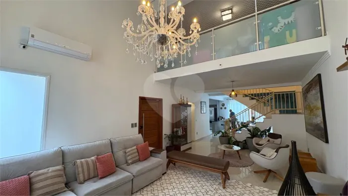 Casa à venda com 3 suítes no condomínio Granja Deolinda, Sorocaba - SP