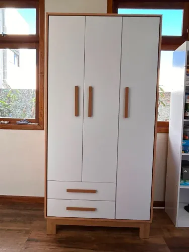 Guarda-roupas novinho