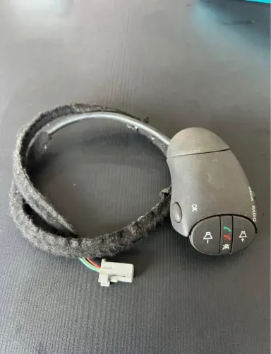 Controle som volante Sandero / Logan / Duster