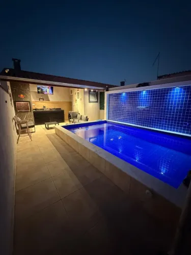 Casa Moderna com Piscina e Área Gourmet a 1 km do Mar, Flórida Mirim - Mongaguá