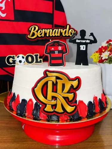 Bolo,doces, lembrancinhas