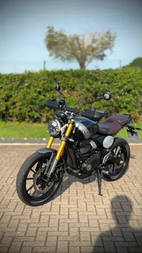 Triumph Scrambler 400x 