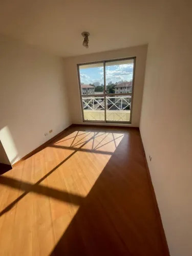 Alugo apartamento Novo Mundo