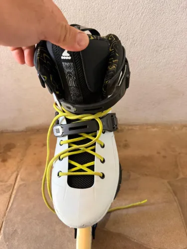Vendo esse patins Rolerblade super conservado e todas as peças originais