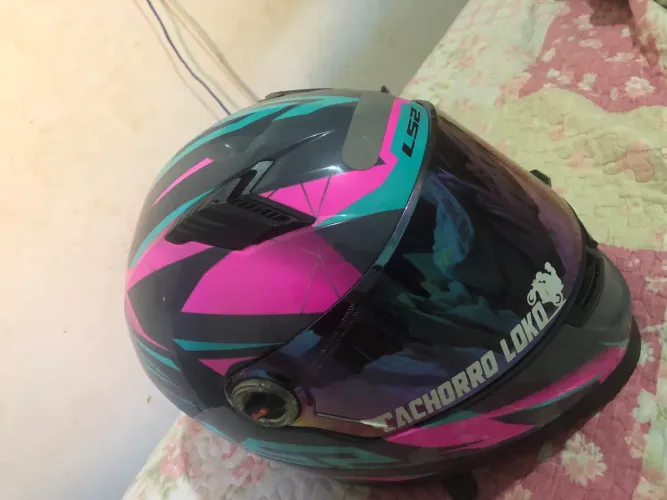 Capacete