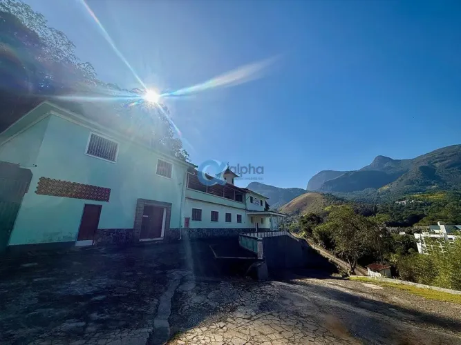 Excelente imóvel comercial - Corrêas - Petrópolis/RJ