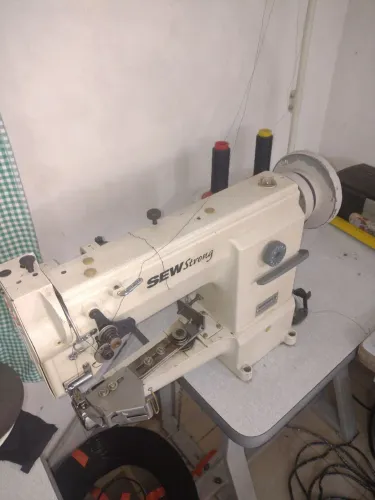 Máquina de costura