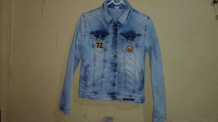 Vende se jaqueta tamanho M valor 15,00