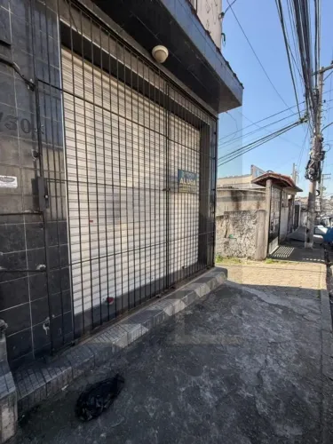 Salão Comercial para Locação em Itaquaquecetuba, Vila Monte Belo, 1 banheiro