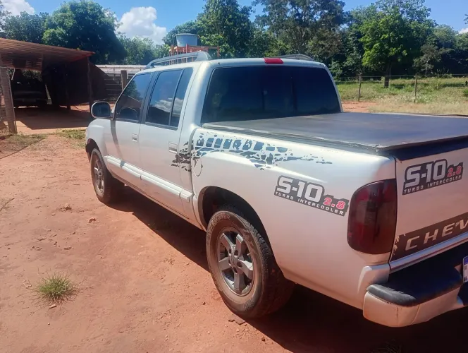 Chevrolet S10 P-up Tornado 2.8 TDI 4x2/4x4 CD Dies 2005