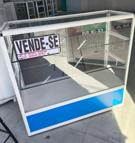 Balcão vitrine 