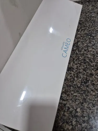 Vende-se uma Cameo(Silhoute)