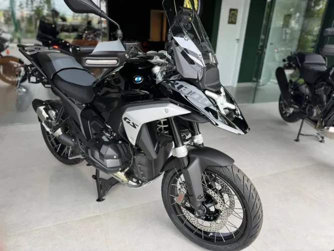 BMW R 1300 GS TRIPLE BLACK PRETA 2025/2026