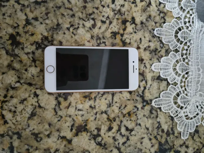 iPhone 8