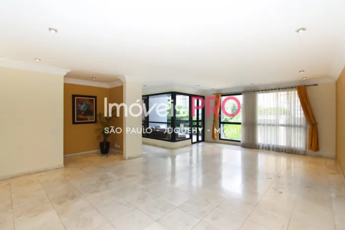 Apartamento 436m² 4 dormitórios para Venda em Moema