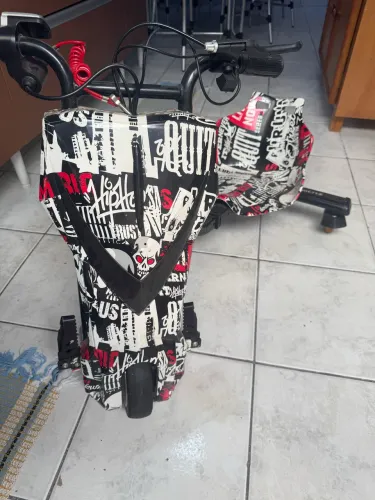 Patinete Elétrico Drift Trike Luxor com Banco