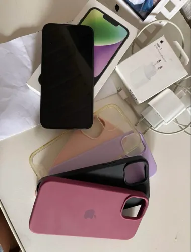iPhone 14 com nota fiscal e caixa 