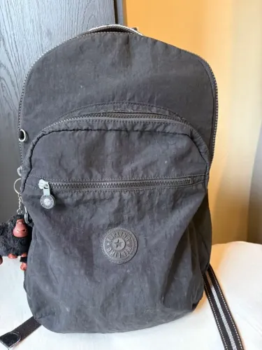 Mochila Kipling Seoul Preta Original (Com Chaveiro Macaco) - Excelente Estado