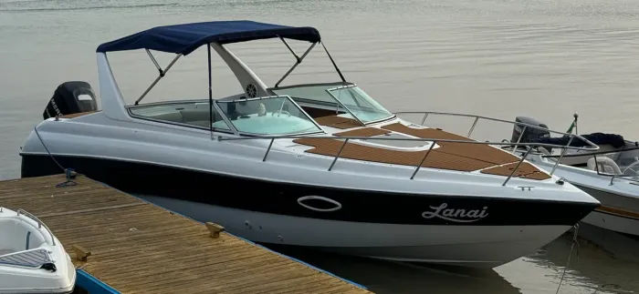 Linda Lancha HD 7.9 26 pés