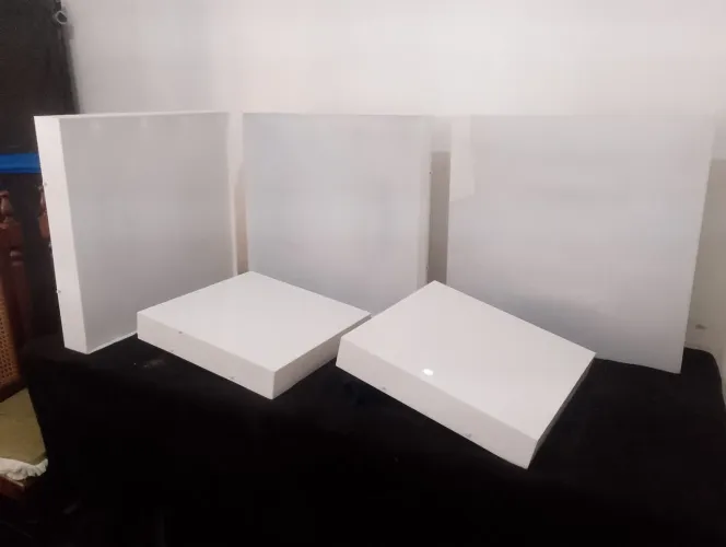 Luminarias de led 3 maiores e 2 menores