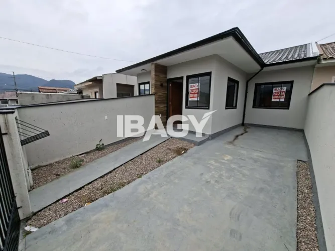 Excelente Casa 2 dormitório(s) em Bela Vista - Palhoça