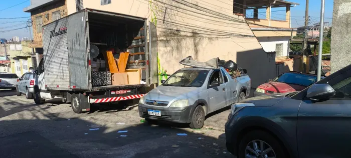 Descarte cata bagulho zona Leste