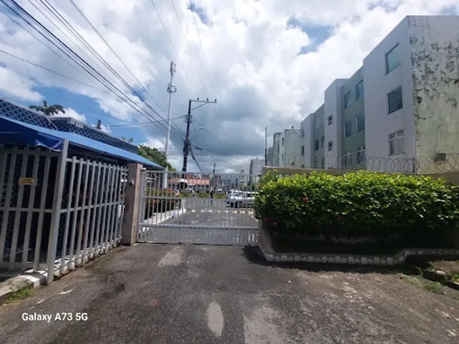 Apartamento com 2 dormitórios para alugar, 64 m² por R$ 1.909,46 - Boa Viagem - Salvador/B