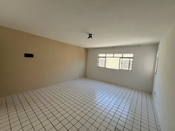 Apartamento amplo disponível pra aluguel em bairro novo