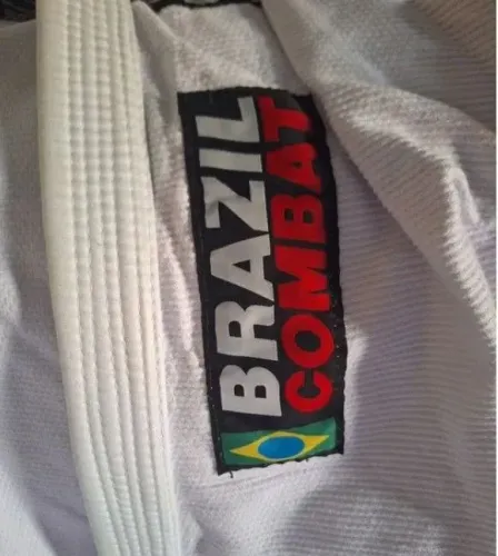 Kimono Brazil Combat Xtra-Lite Branco - A1<br>Cód.: bcgixlbra