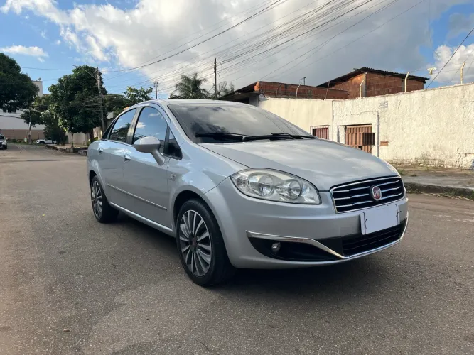 Fiat Linea Absolute 1.9/1.8 Flex Dualogic 4P 2015