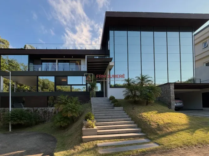 Casa com 4 quartos, sendo todos suítes com 488 m² por R$ 9.000.000 à venda no Condomínio V