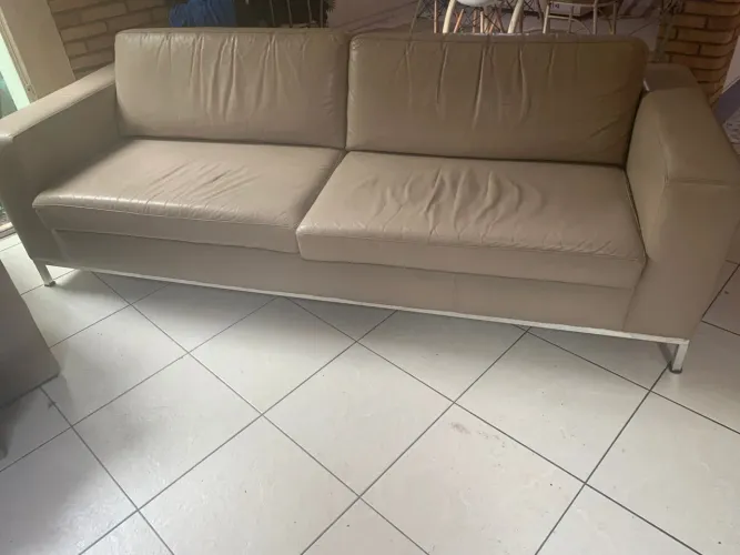 Sofá 4 Lugares Fixo Minuano - 100% Couro Legítimo Bege (Impecável!)