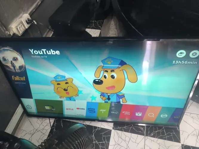Vendo Smartv lg 43 polegadas top de linha em estado de nova conforme fotos R$ 1250,00