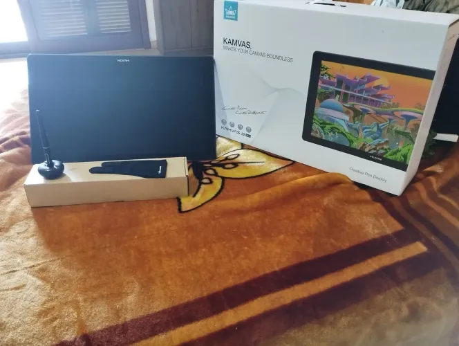 Vendo Mesa digitalizadora Huion Kamvas 22 plus