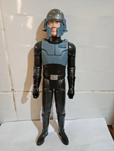 Boneco agente kallus