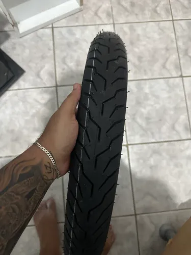 Pneu 80/100-18 (SEM CÂMARA)